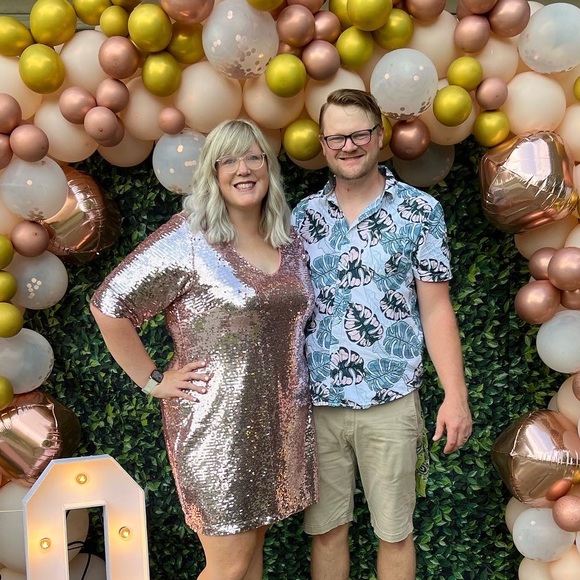 Meet your Posher, Jennifer - Picture 1 of 1